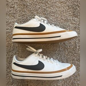 Nike Kids Legacy Court Kids Sneakers, White/Gold/Black, Sz 4.5Y